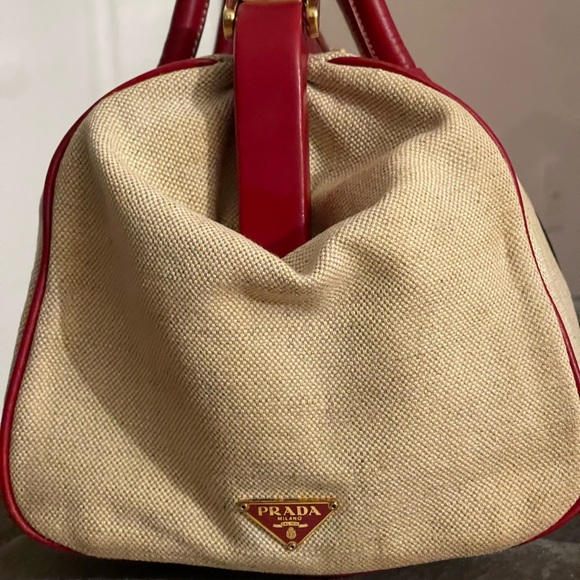 Authentic Prada bag - Picture 2 of 16